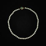 594761 Pearl necklace